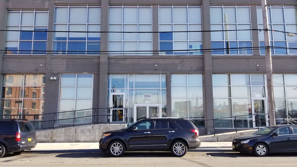 More Photos Of 42 West St, Brooklyn Flex For Lease
