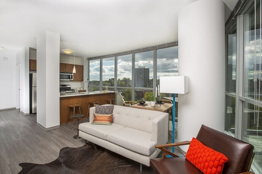 More Photos Of 1369 Spruce Pl, Minneapolis Apartments For Lease