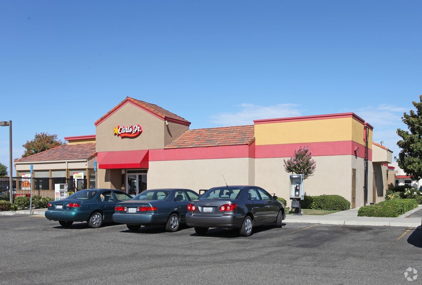 More Photos Of 818 W Shaw Ave, Clovis Fast Food For Lease
