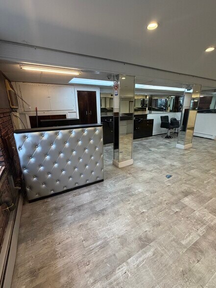 More Photos Of 7508 Metropolitan Ave, Middle Village Storefront Retail Residential For Lease