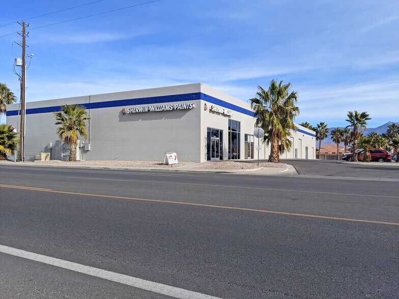 Primary Photo Of 120-140 Riverside Rd, Mesquite Showroom For Lease