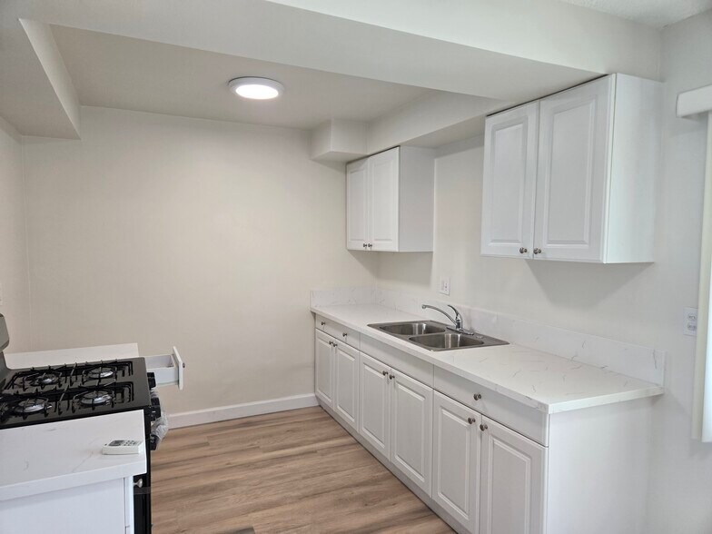 More Photos Of 11560 Paramount Blvd, Downey Apartments For Sale