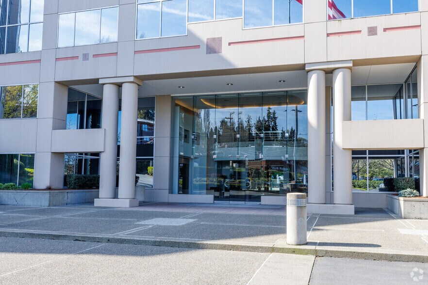 More Photos Of 4025 Delridge Way SW, Seattle Office For Sale