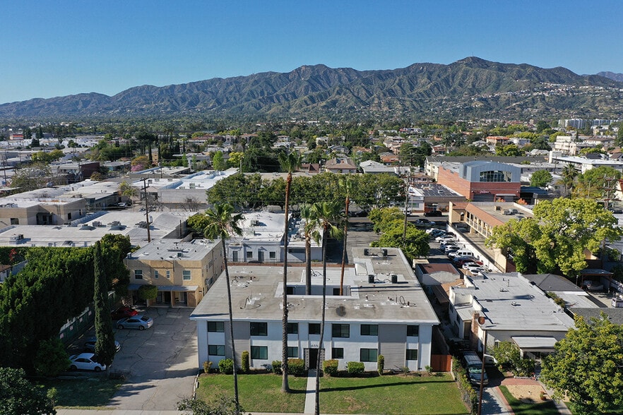 More Photos Of 655 Ivy St, Glendale Apartments For Sale