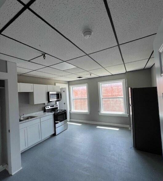 More Photos Of 117 S Broadway St, Butler Apartments For Sale