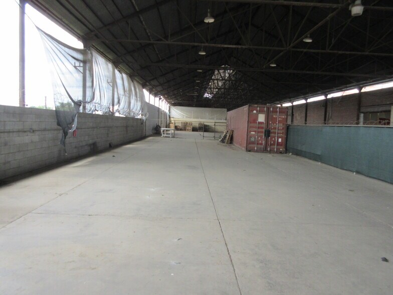 More Photos Of 13704 Armona Rd, Armona Warehouse For Lease