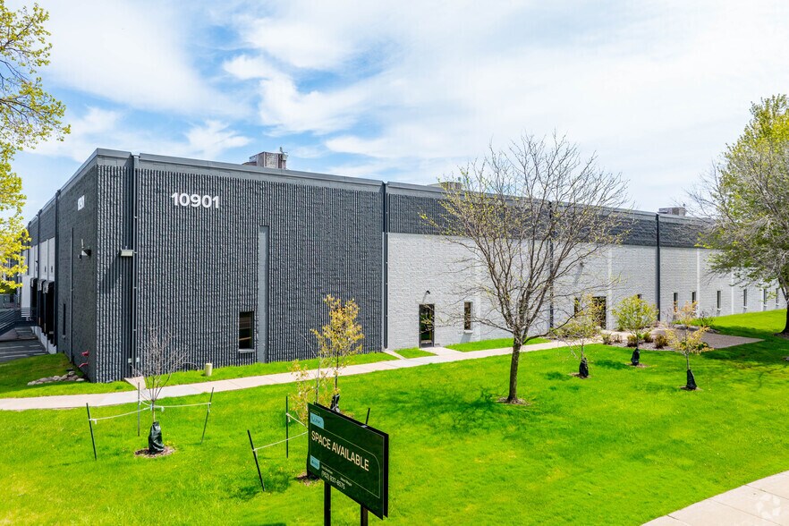 Primary Photo Of 10901 Hampshire Ave S, Bloomington Warehouse For Lease