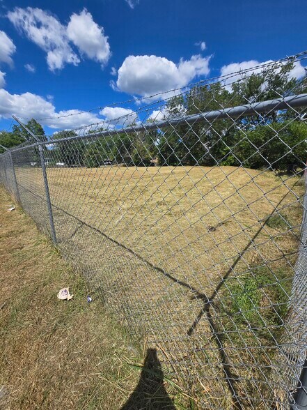 More Photos Of 9999 Mill Street, Campton Land For Sale