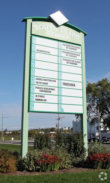 More Photos Of 202 S Blair St, Whitby Distribution For Lease