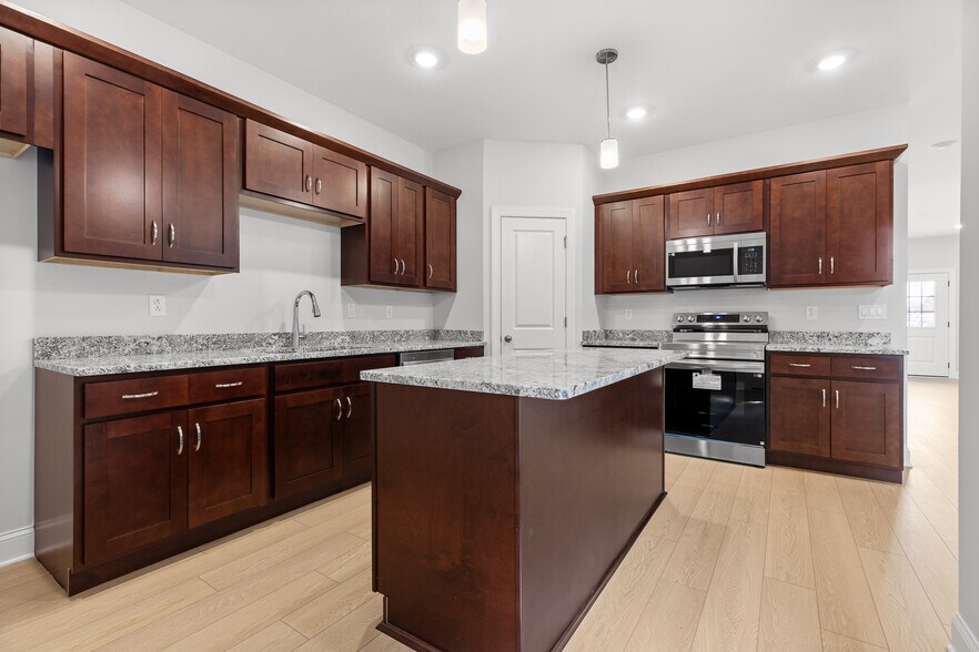 More Photos Of E Brainerd Road, Chattanooga Apartments For Sale