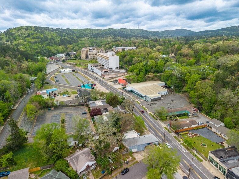 More Photos Of 340 Park Ave, Hot Springs Auto Repair For Sale