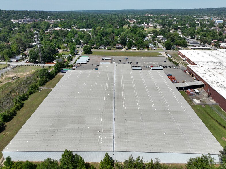 More Photos Of 1610 Wrightsboro Rd, Augusta Warehouse For Sale