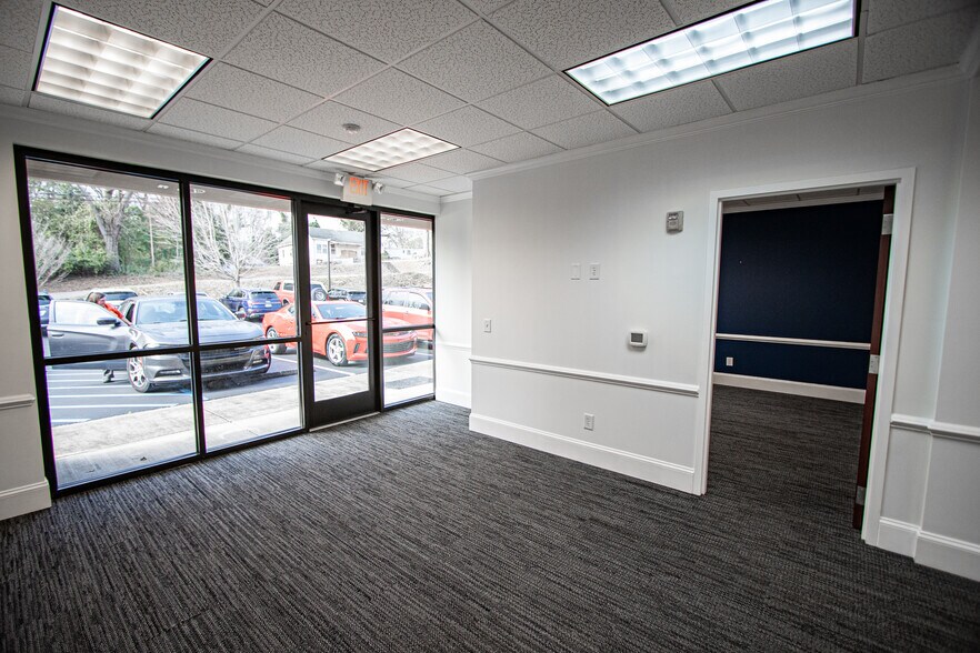 More Photos Of 501 Forest Ln, Clemson Medical For Sale