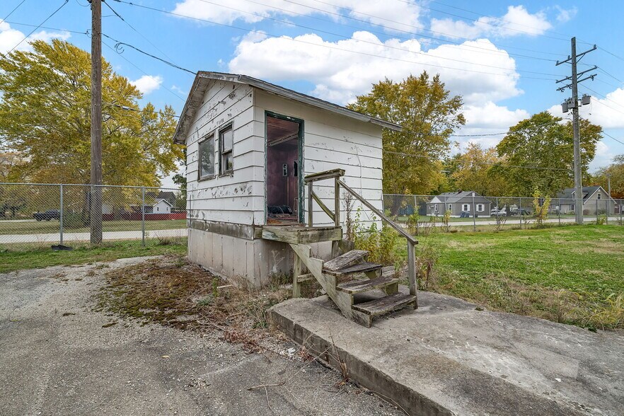 More Photos Of 604 South St, Mazon Land For Sale