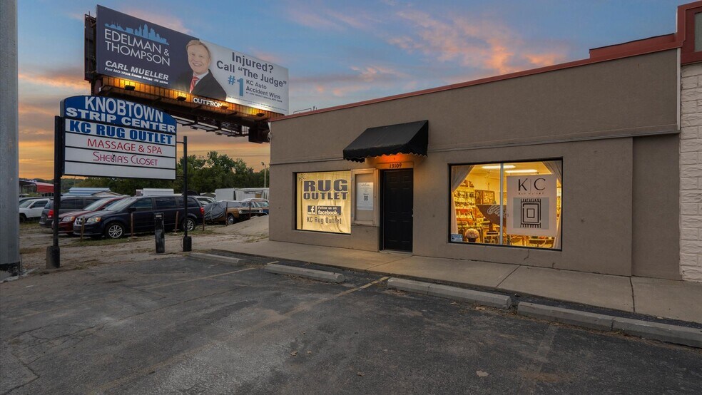 More Photos Of 13101-13109 E Blue Pky, Kansas City Freestanding For Sale