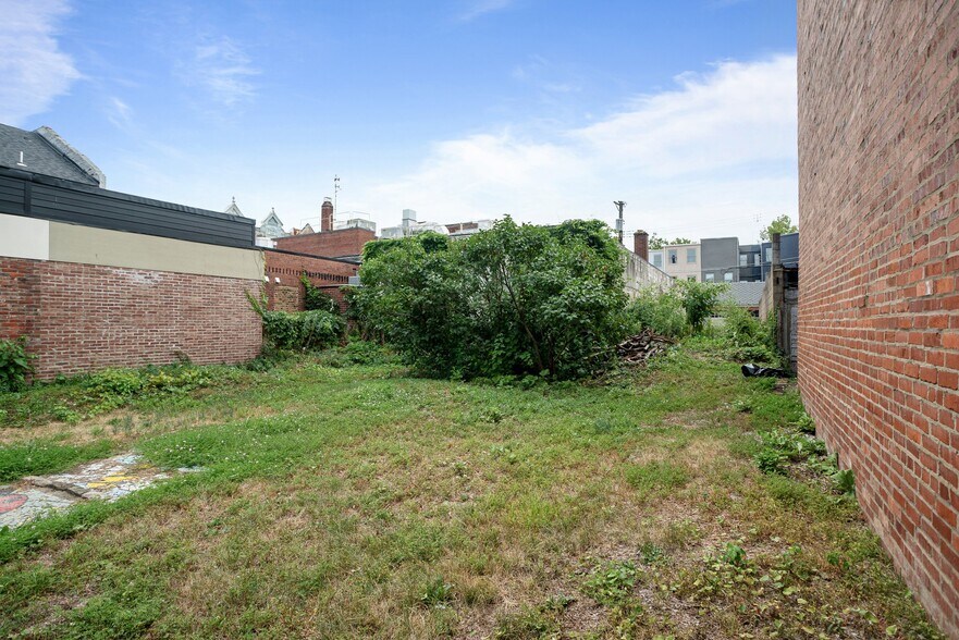 More Photos Of 711 James St, Pittsburgh Storefront Retail Residential For Sale