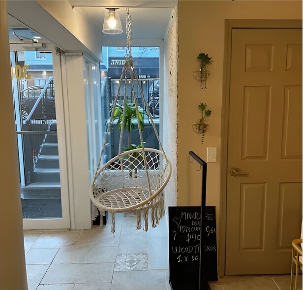 More Photos Of 306 Graham Ave, Brooklyn Apartments For Lease