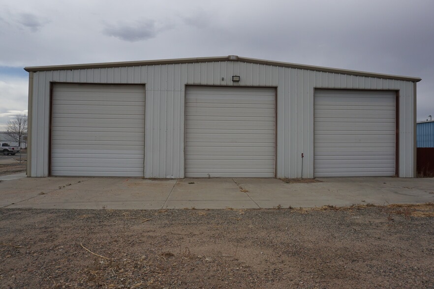 More Photos Of 820 N 9th Ave, Brighton Warehouse For Lease