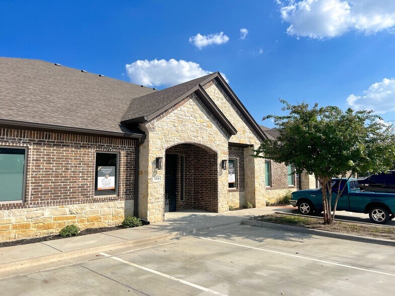More Photos Of 26875 US Highway 380 E, Aubrey Office For Lease