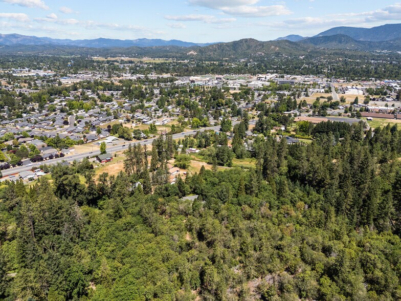 More Photos Of 2119 Williams Hwy, Grants Pass Land For Sale