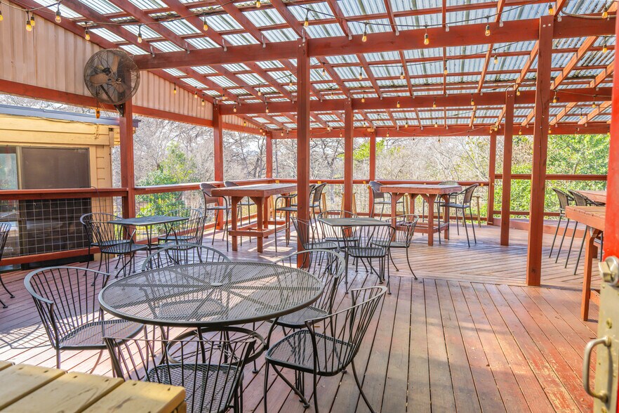 More Photos Of 1205 Main St, Bandera Restaurant For Lease