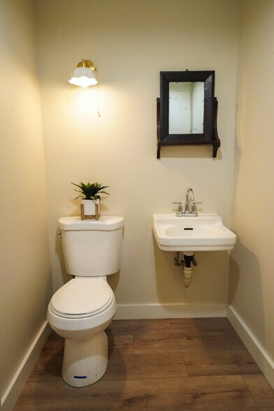 More Photos Of 36 Main st, Stonington Multifamily For Sale