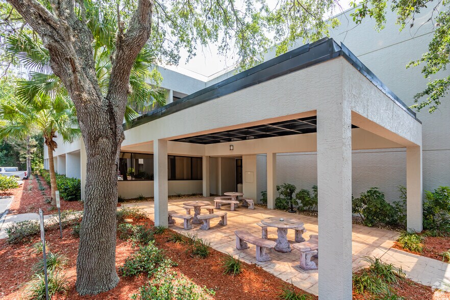 More Photos Of 9220 Bonita Beach Rd, Bonita Springs Medical For Lease