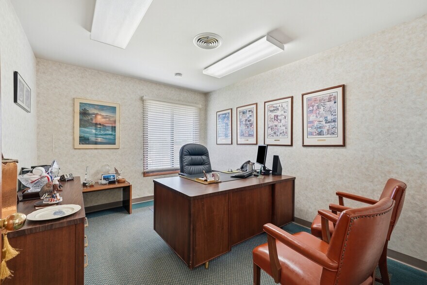 More Photos Of 8265 S Archer Ave, Willow Springs Medical For Sale