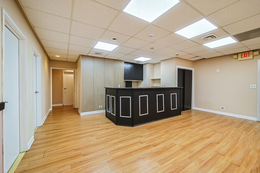 More Photos Of 1625 Anderson Ave, Fort Lee Medical For Lease