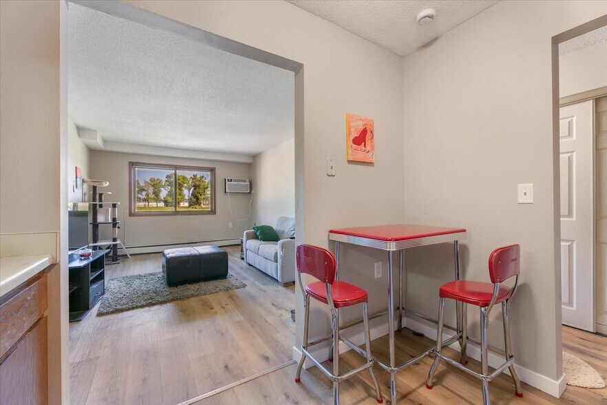 More Photos Of 23 Neptune St N, Cosmos Apartments For Sale