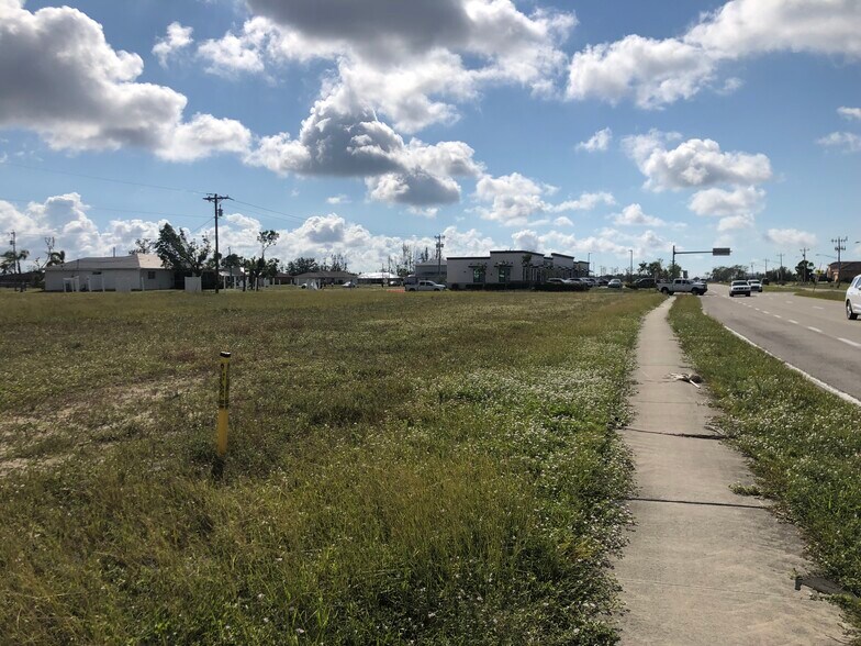 More Photos Of 2013 Skyline Blvd, Cape Coral Land For Sale