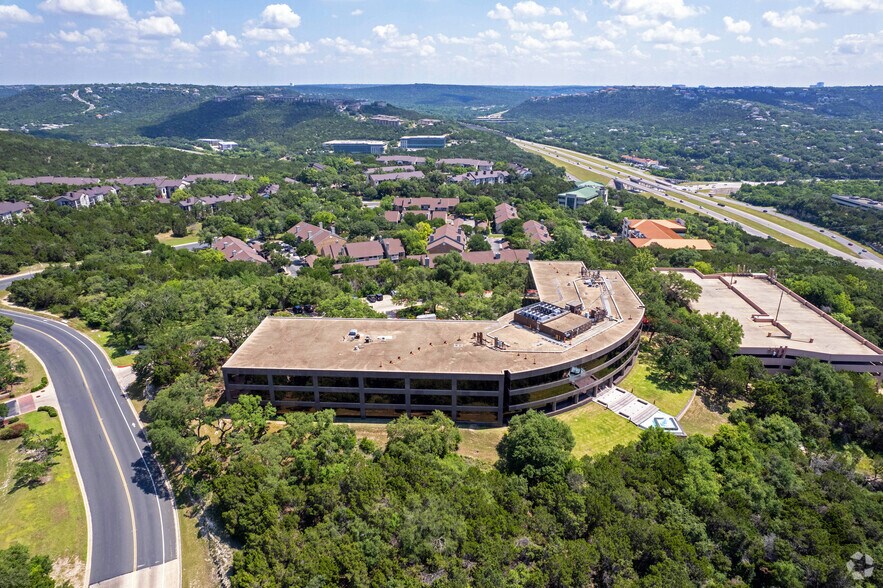 More Photos Of 6034 Courtyard Dr W, Austin Office For Lease