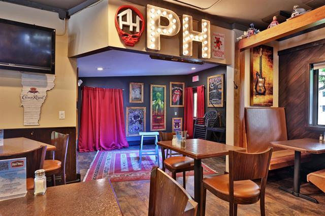 More Photos Of 20 Public Way, Quechee Restaurant For Sale