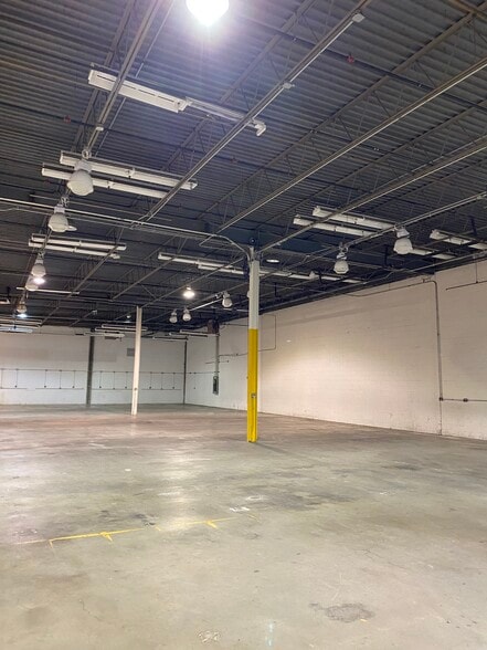 More Photos Of 100 Colin Dr, Holbrook Distribution For Lease