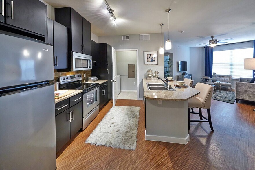 More Photos Of 5600 Smu Blvd, Dallas Apartments For Lease