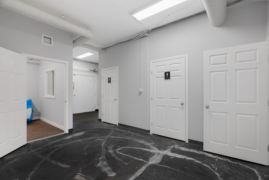 More Photos Of 9612 Franklin Av, Fort McMurray Freestanding For Lease