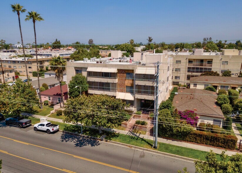 More Photos Of 12235 Magnolia Blvd, Valley Village Apartments For Sale