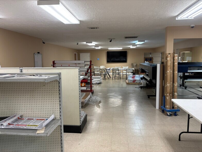 More Photos Of 4181 Magnolia St, Pearland Manufacturing For Lease
