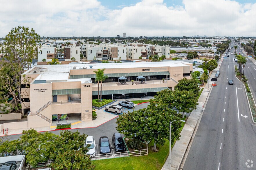 More Photos Of 1525 Superior Ave, Newport Beach Medical For Lease