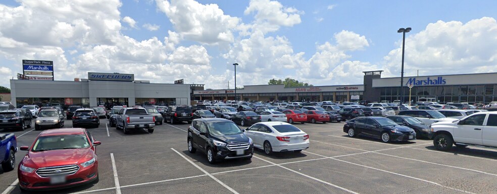 More Photos Of 11824-11930 Wilcrest Dr, Houston Unknown For Lease