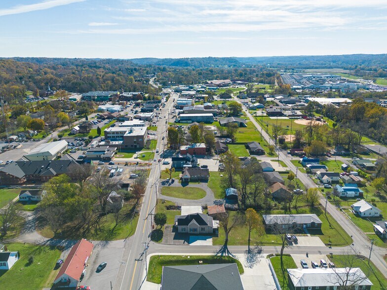 More Photos Of 308 N Main St, Ashland City Office For Sale