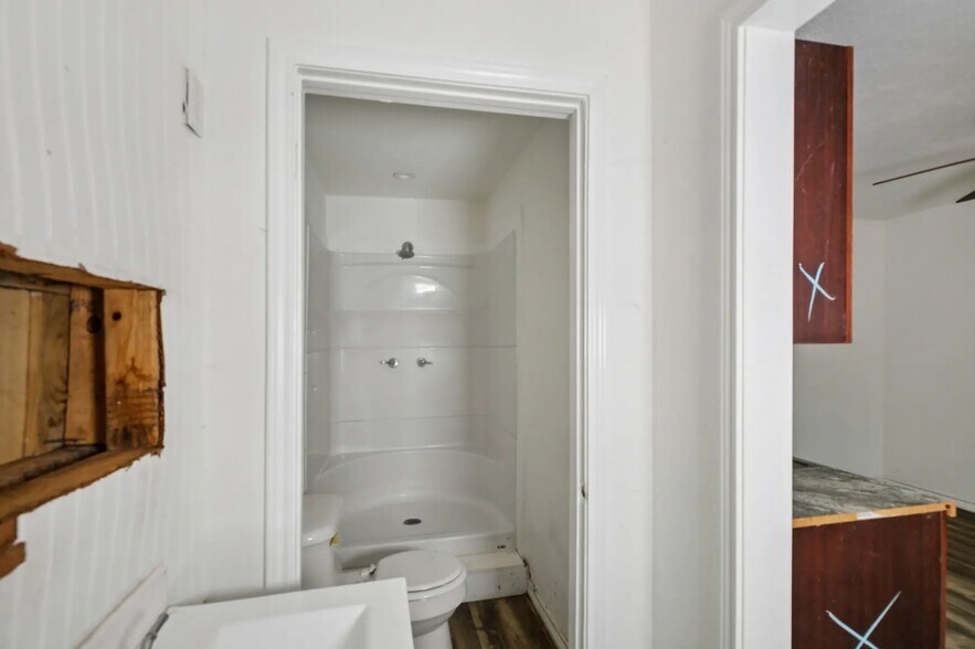 More Photos Of 242 Bishop, Livingston Apartments For Sale