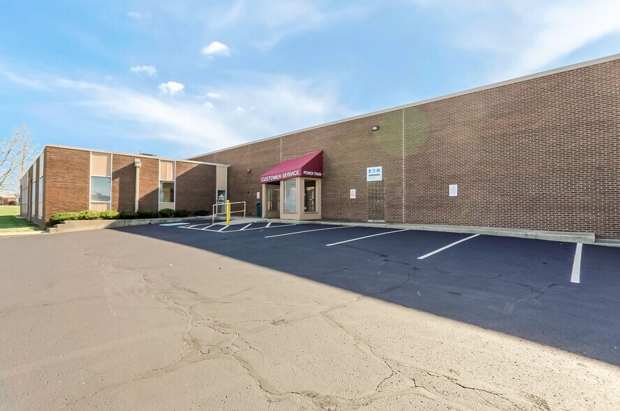 More Photos Of 2334 Production Dr, Indianapolis Warehouse For Lease