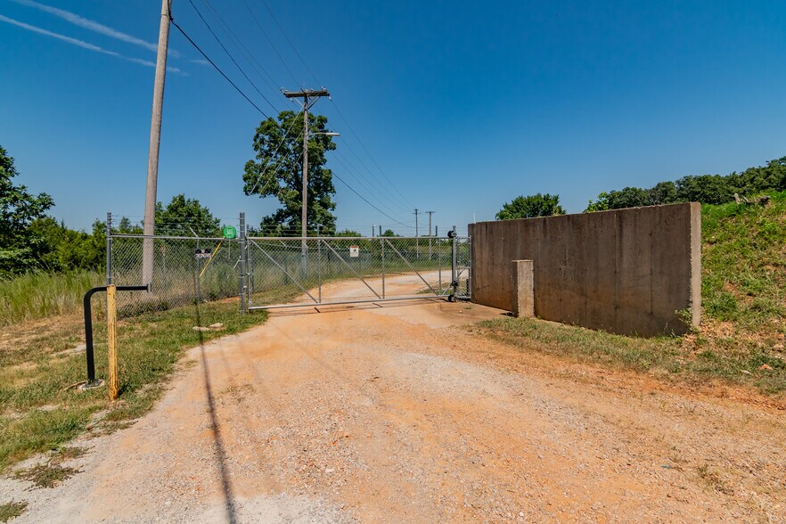 More Photos Of 23371 Old Highway 160, Reeds Spring Restaurant For Sale