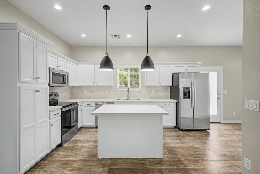 More Photos Of , Phoenix Multifamily For Sale