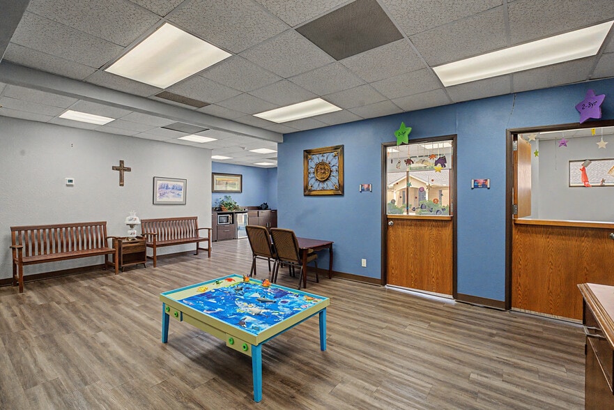 More Photos Of 2111 Skyline Dr, Mesquite Religious Facility For Sale