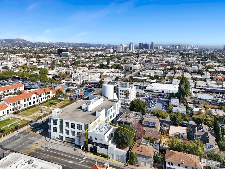 More Photos Of 1411-1413 Cloverfield Blvd, Santa Monica Apartments For Sale