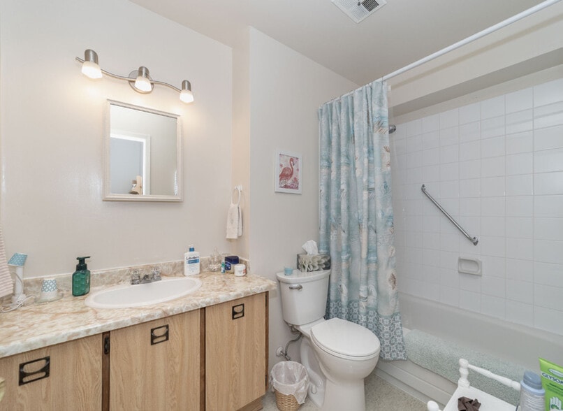 More Photos Of 1 Robert St, Arnprior Apartments For Sale