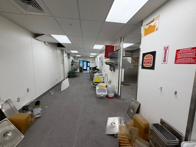 More Photos Of 50 W Flagler St, Miami Fast Food For Lease