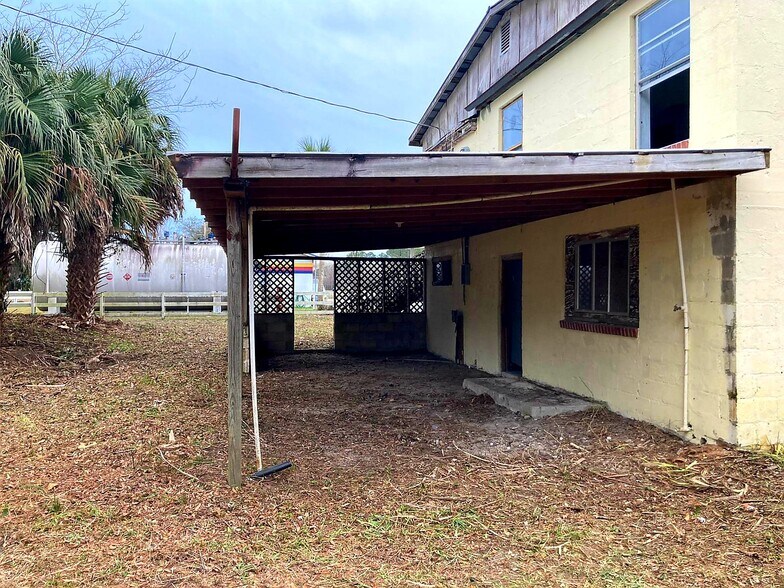 More Photos Of 16500 S US Highway 19, Salem Restaurant For Sale